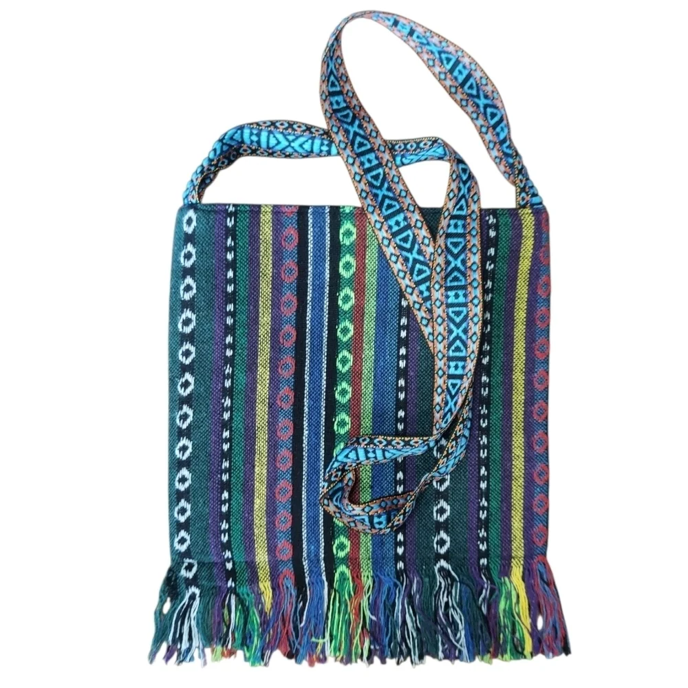 NWOT Colorful Embroidered Boho/Hippie Crossbody Shoulder Bag With Fringe